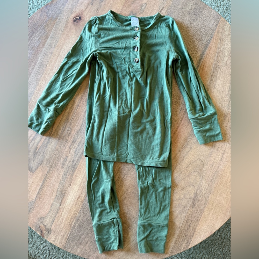 Lou Lou & Company Green Kids Pajama Set